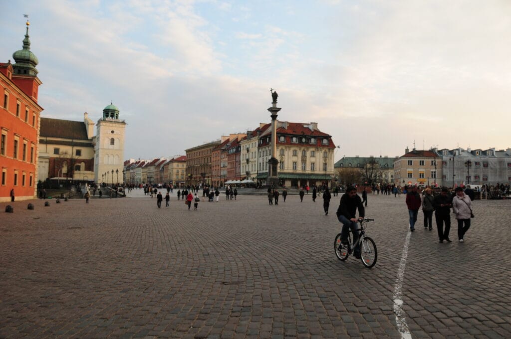 Warsaw city tour - Royal palace square